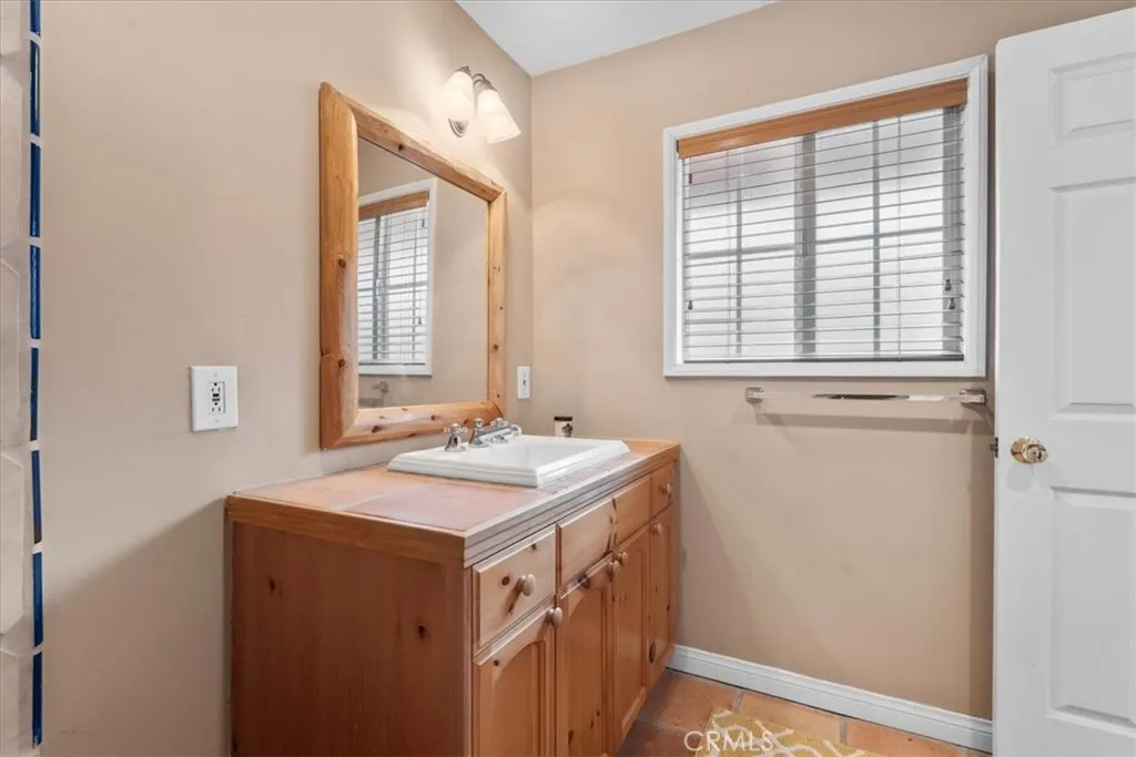 713 Los Angeles Avenue, Sugarloaf, California 92386 home-pic-20