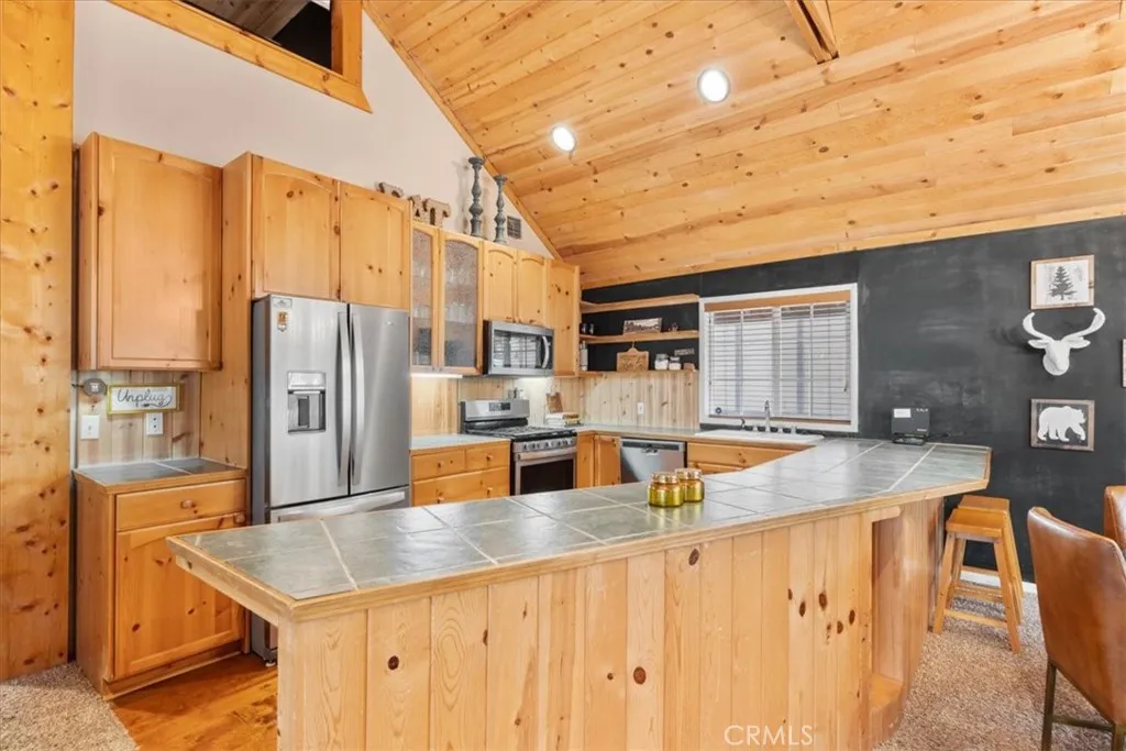 713 Los Angeles Avenue, Sugarloaf, California 92386 home-pic-6