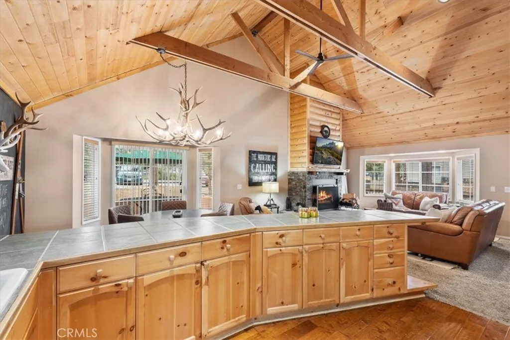713 Los Angeles Avenue, Sugarloaf, California 92386 home-pic-9