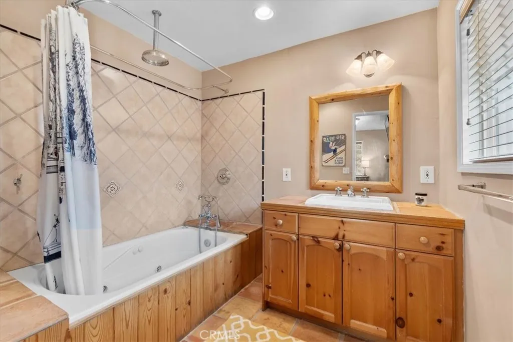 713 Los Angeles Avenue, Sugarloaf, California 92386 home-pic-18