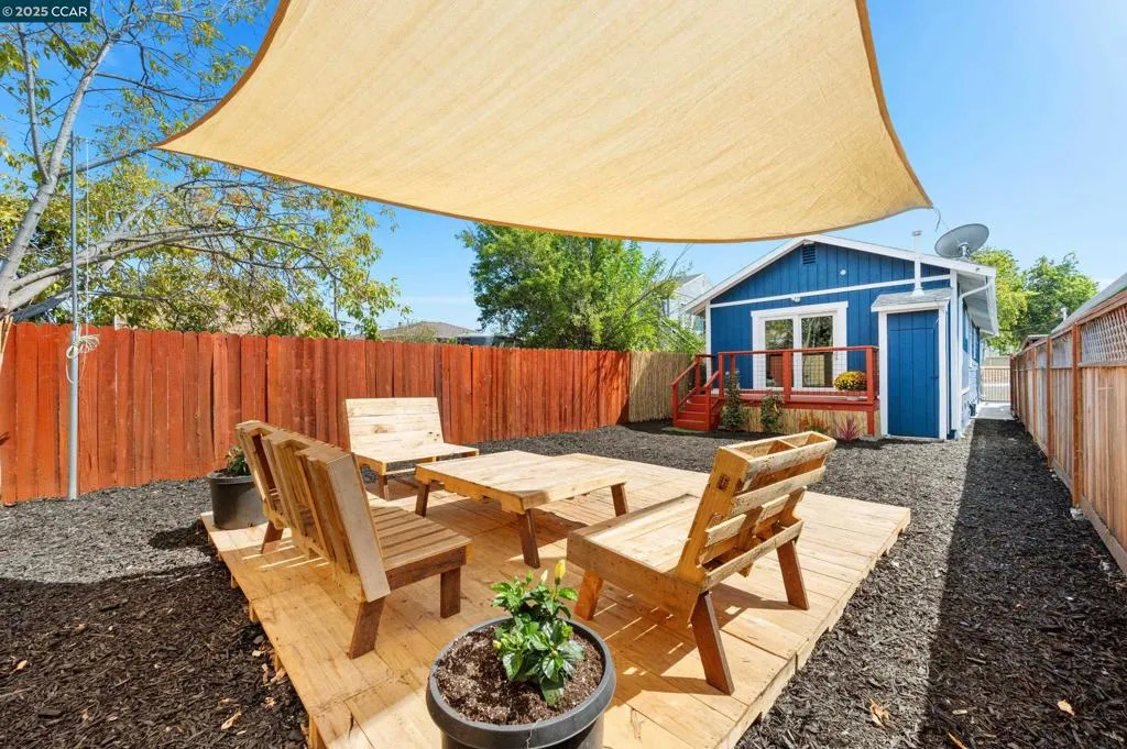 1245 90th, Oakland, California 94603 home-pic-21