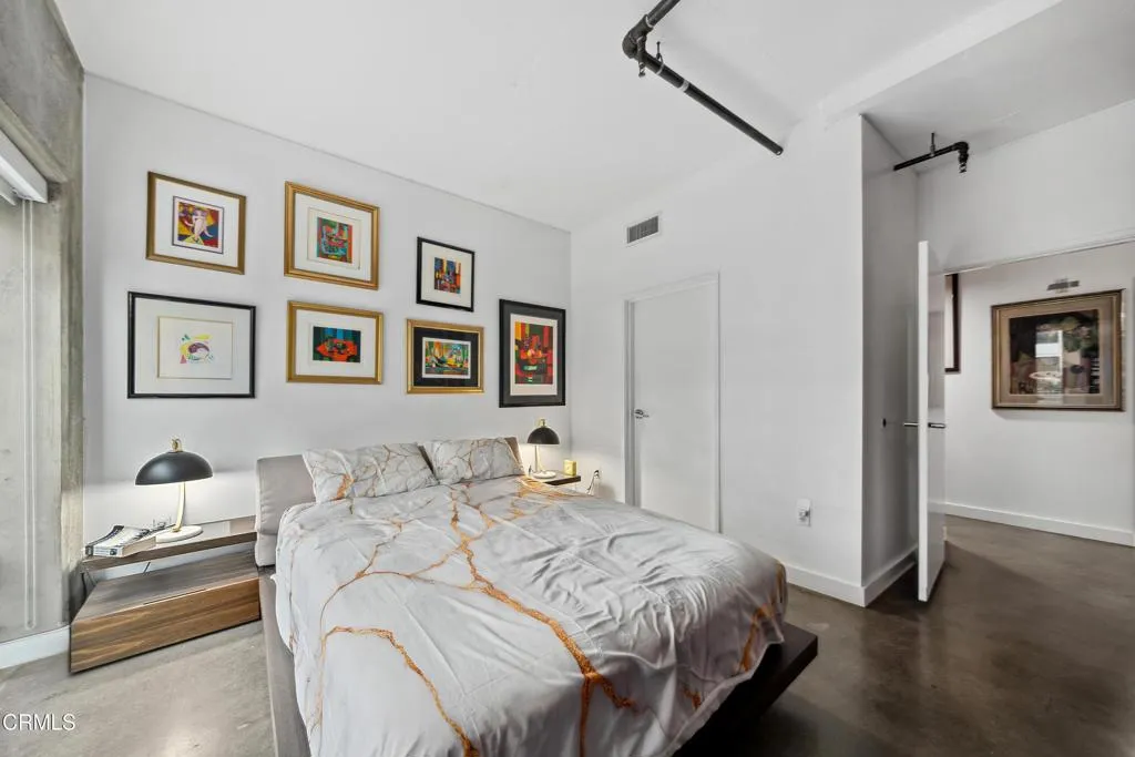 645 W 9th Street 200, Los Angeles, California 90015 home-pic-9