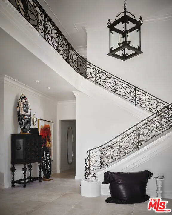 2911 Antelo View Drive, Los Angeles, California 90077 home-pic-12