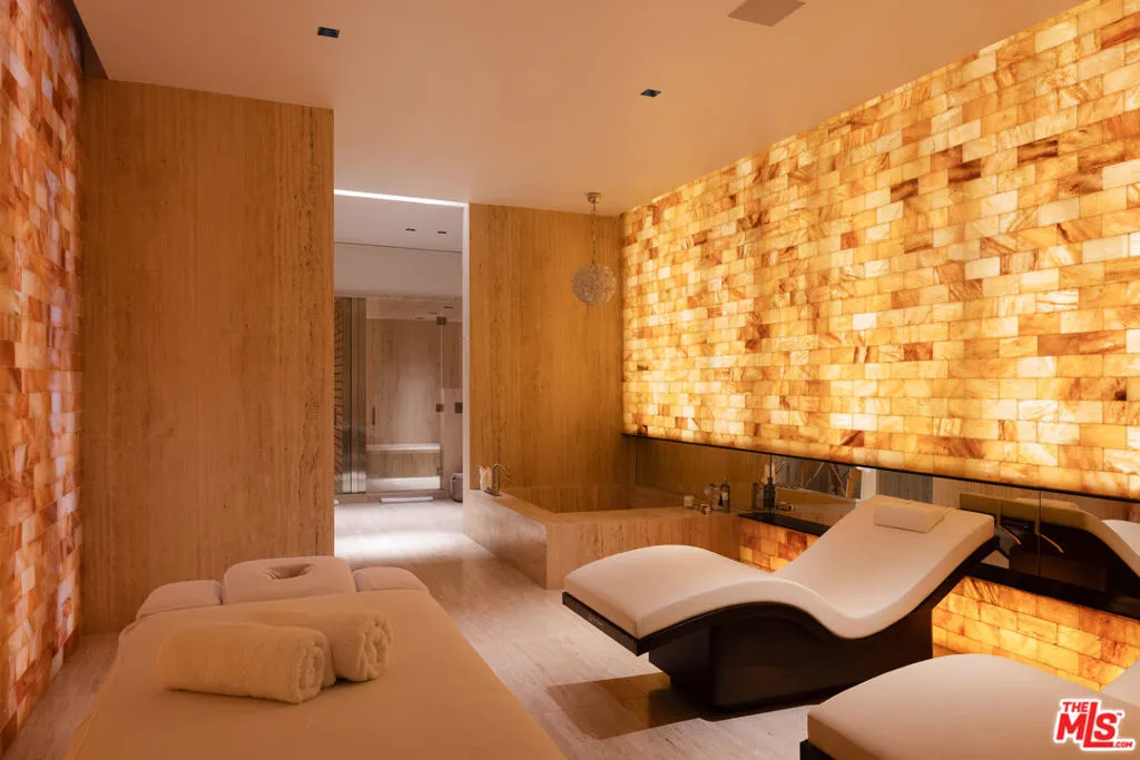 1305 Collingwood Place, Los Angeles, California 90069 home-pic-18