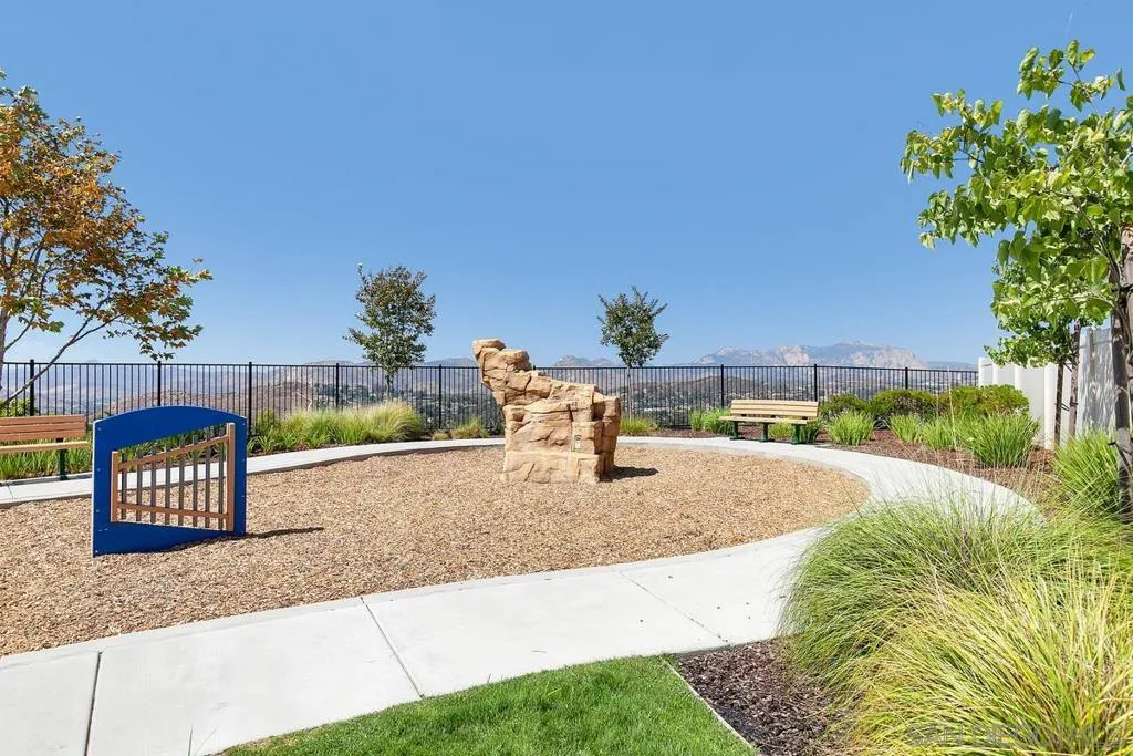 6028 Gaines St, San Diego, California 92110 home-pic-22