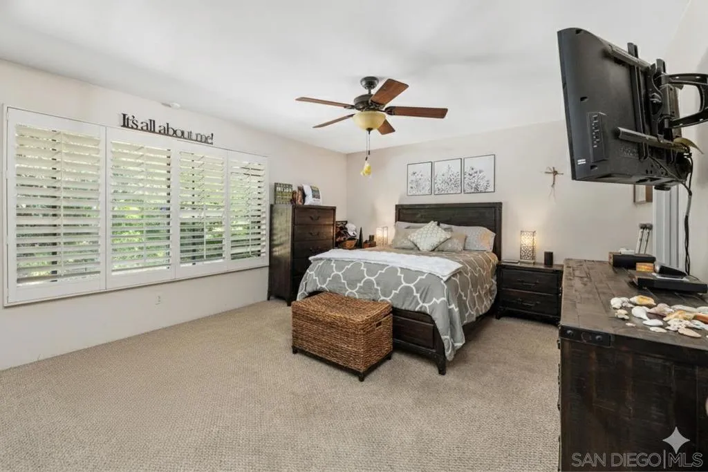 6028 Gaines St, San Diego, California 92110 home-pic-14