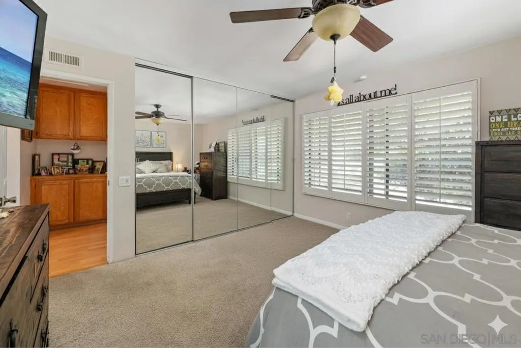 6028 Gaines St, San Diego, California 92110 home-pic-15