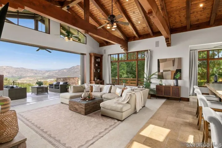 18787 Aceituno St, San Diego, California 92128