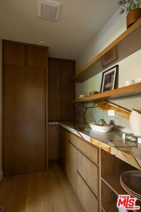 3815 Chanson Drive, View Park, California 90043 home-pic-10