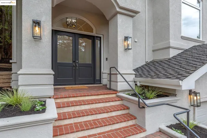 5555 Moraga Ave, Oakland, California 94611