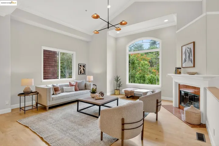 5555 Moraga Ave, Oakland, California 94611