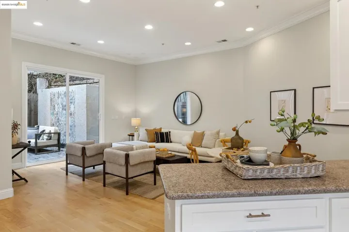 5555 Moraga Ave, Oakland, California 94611