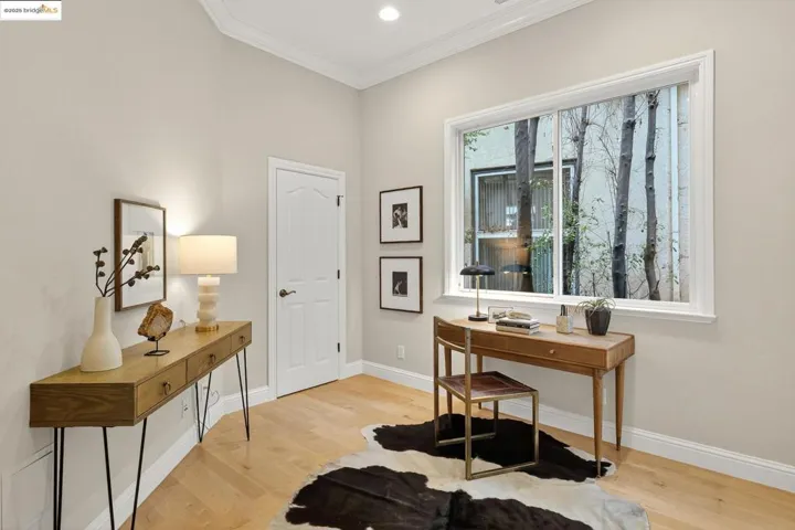 5555 Moraga Ave, Oakland, California 94611