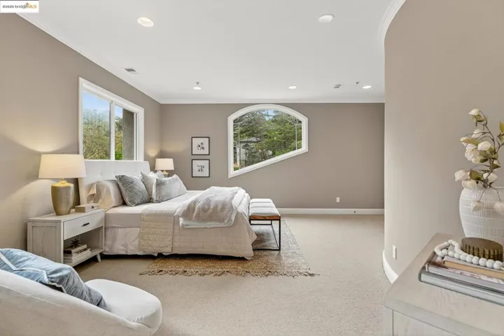 5555 Moraga Ave, Oakland, California 94611