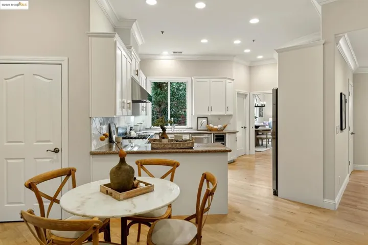 5555 Moraga Ave, Oakland, California 94611