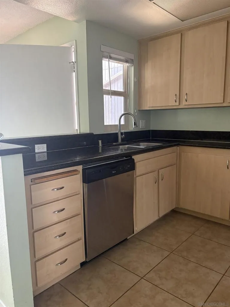5962 Rancho Mission Rd Unit 222, San Diego, California 92108 home-pic-17
