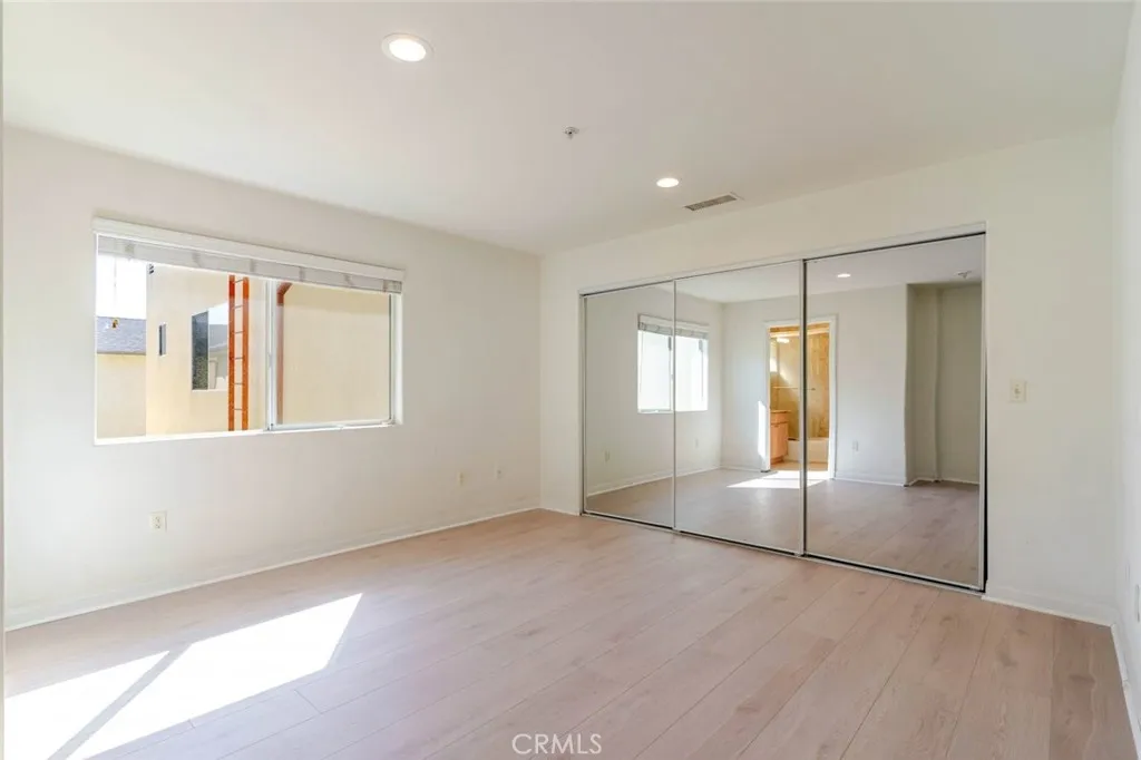 15053 Victory Boulevard 5, Van Nuys, California 91411 home-pic-18