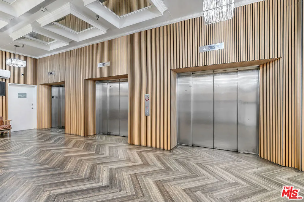 312 W 5th Street 218, Los Angeles, California 90013 home-pic-18