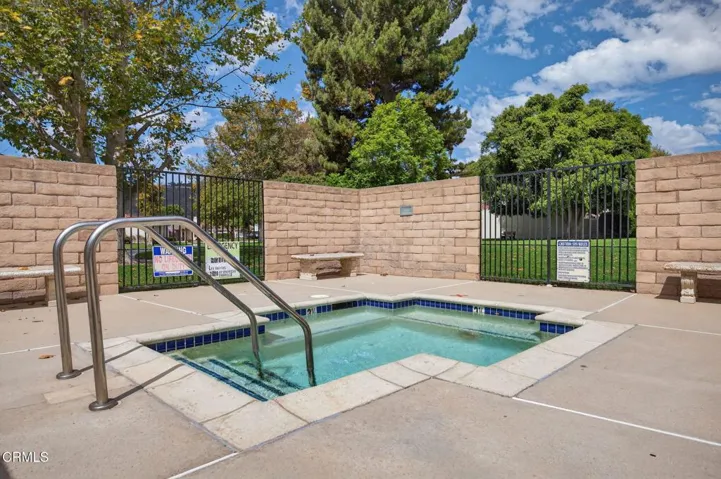 67-web-or-mls-043_UpmarketMedia_2255P-18