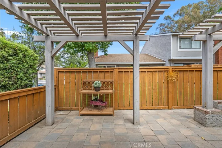 6520 E Camino Vista 1, Anaheim Hills, California 92807