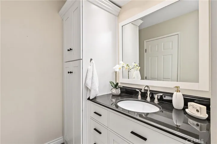 6520 E Camino Vista 1, Anaheim Hills, California 92807