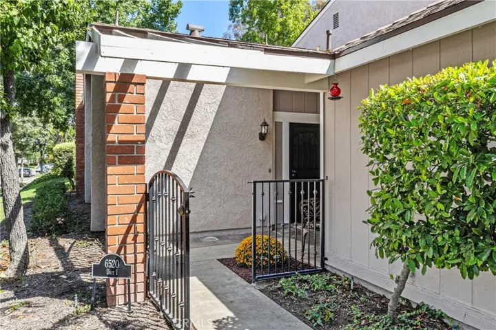6520 E Camino Vista 1, Anaheim Hills, California 92807