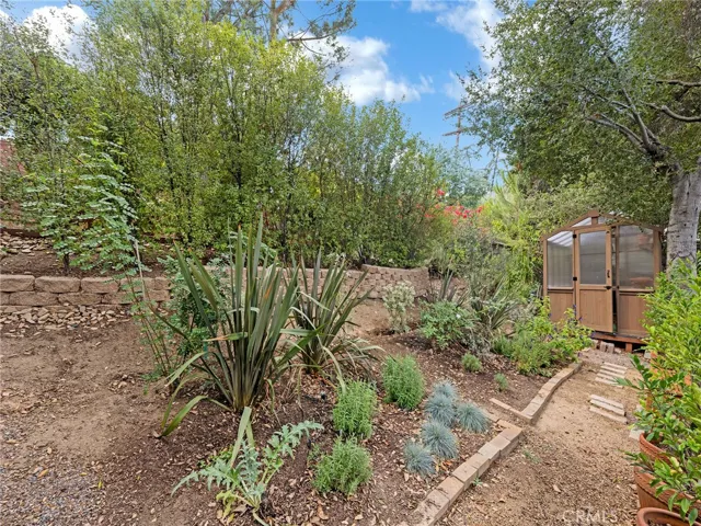 4322 Rosario Road, Woodland Hills, California 91364