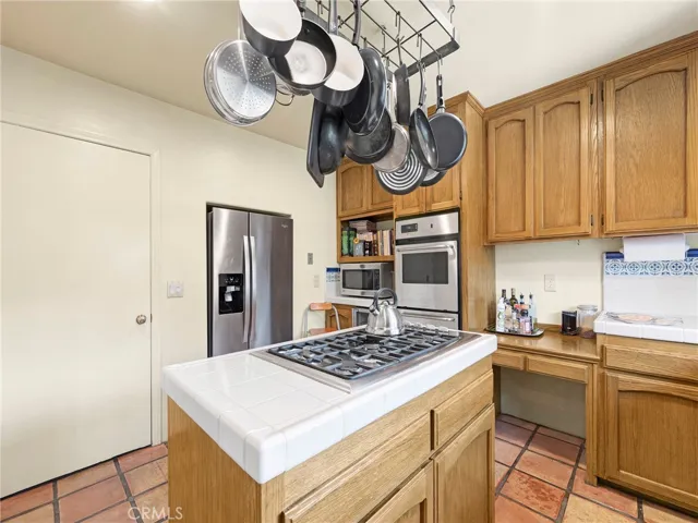 4322 Rosario Road, Woodland Hills, California 91364