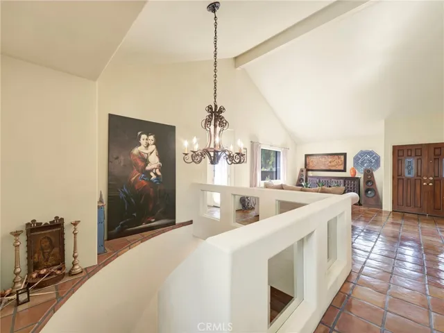4322 Rosario Road, Woodland Hills, California 91364