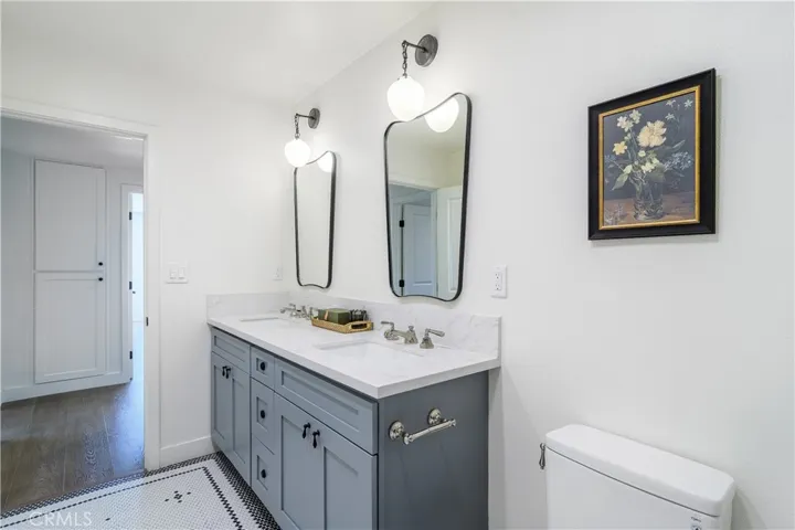 421 S Cedarhaven Way, Anaheim Hills, California 92807