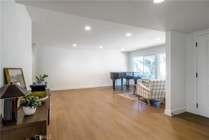 421 S Cedarhaven Way, Anaheim Hills, California 92807