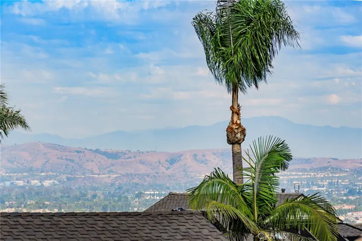 421 S Cedarhaven Way, Anaheim Hills, California 92807