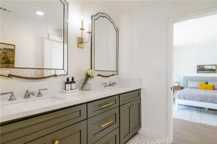 421 S Cedarhaven Way, Anaheim Hills, California 92807