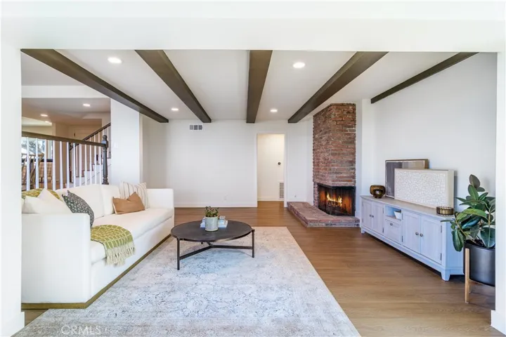421 S Cedarhaven Way, Anaheim Hills, California 92807