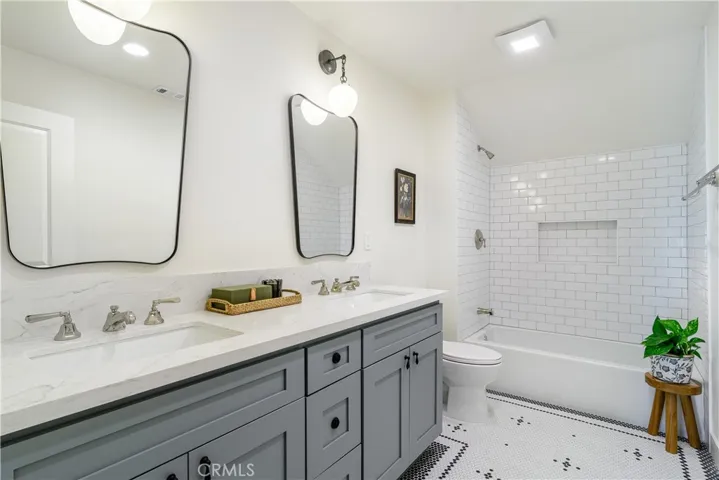421 S Cedarhaven Way, Anaheim Hills, California 92807