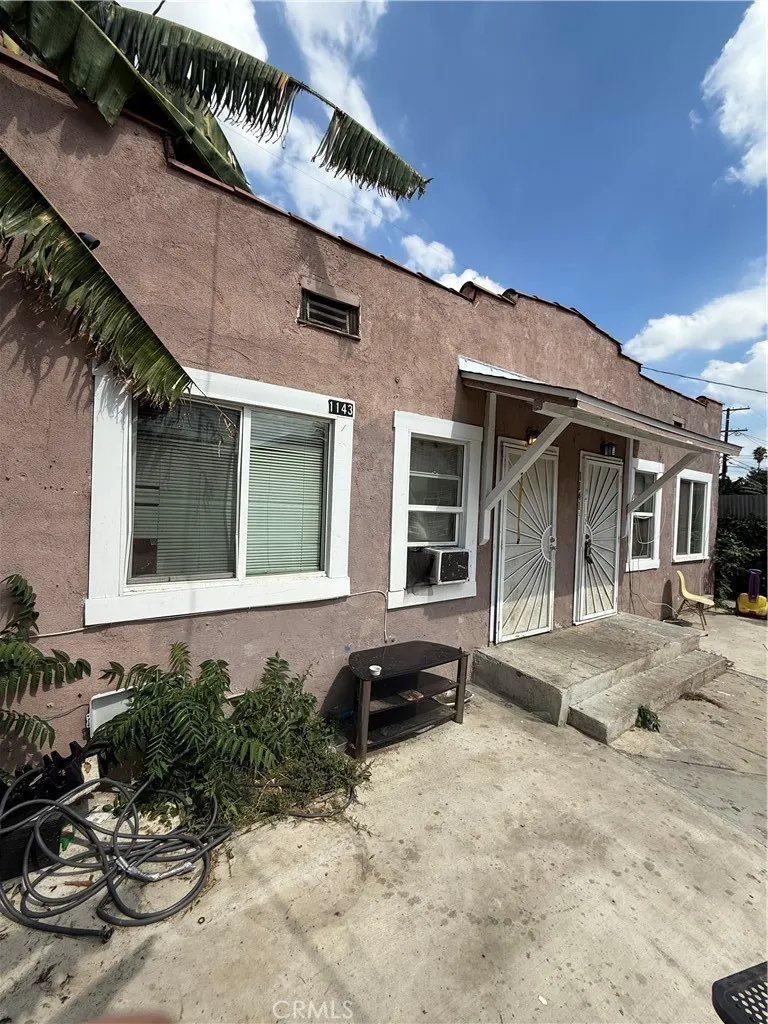 1141 East 50th Street, Los Angeles, California 90011 home-pic-3