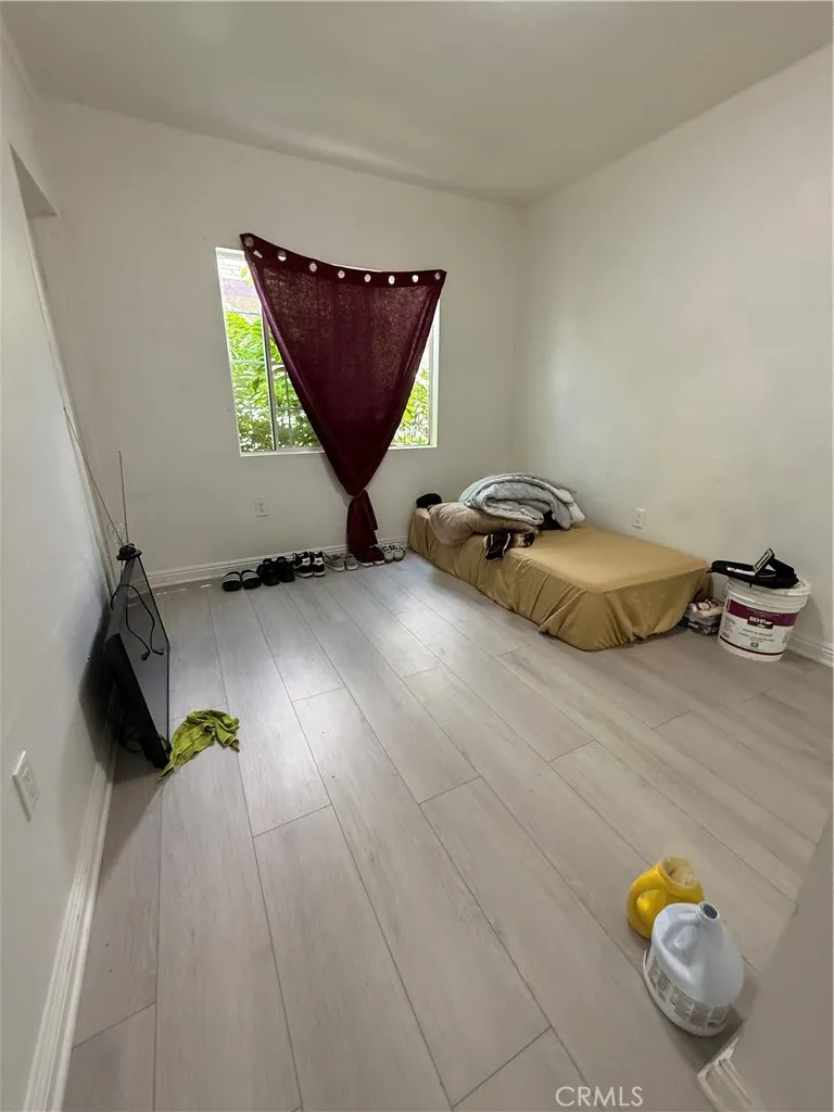 1141 East 50th Street, Los Angeles, California 90011 home-pic-11