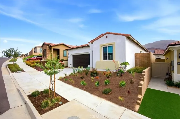 23830 Highvale, Corona, California 92883