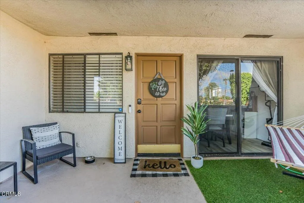 717 Thoreau Ln Lane, Ventura, California 93003 home-pic-0