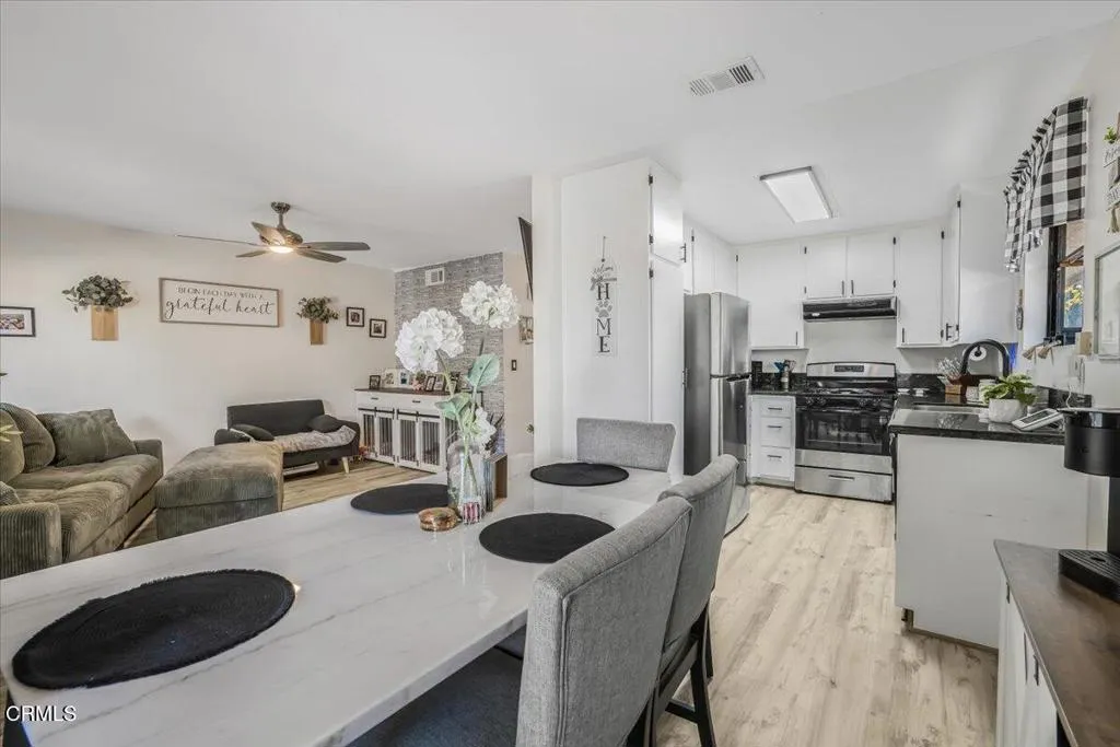 717 Thoreau Ln Lane, Ventura, California 93003 home-pic-19