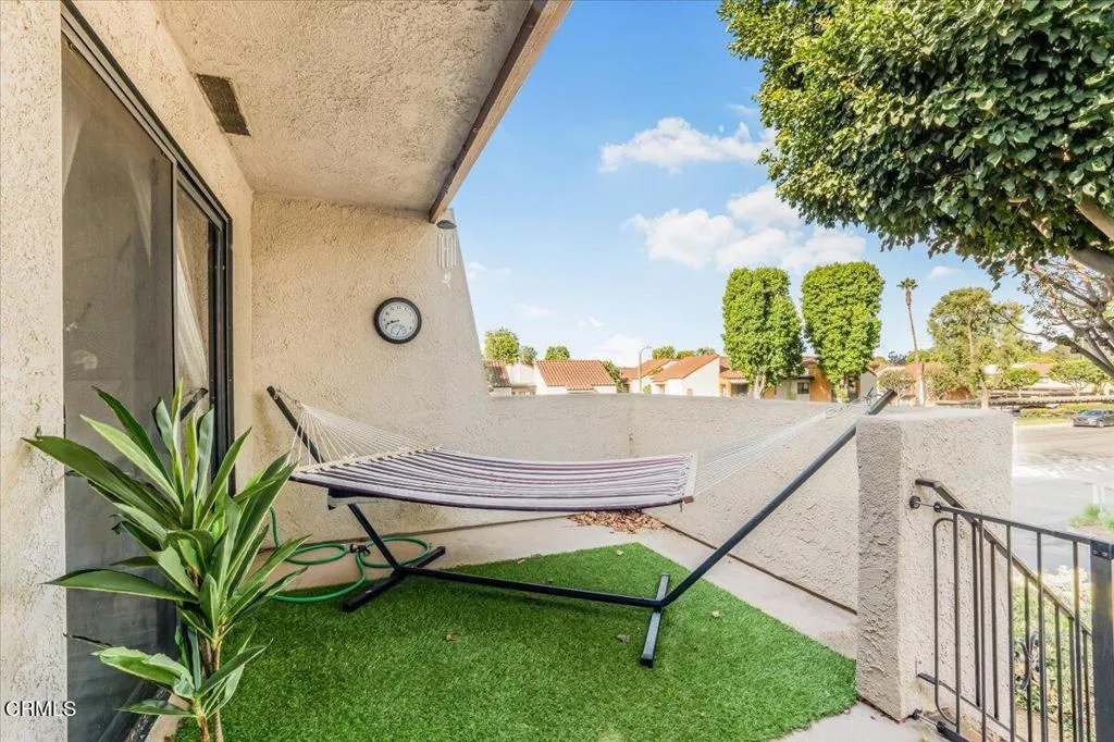 717 Thoreau Ln Lane, Ventura, California 93003 home-pic-33