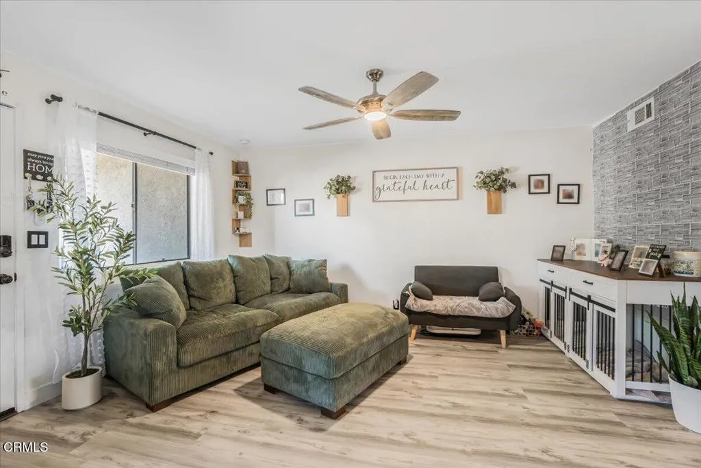 717 Thoreau Ln Lane, Ventura, California 93003 home-pic-6