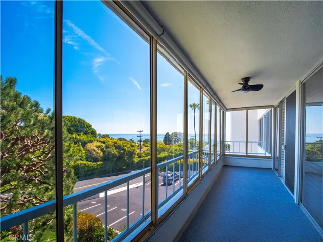 4 season balcony