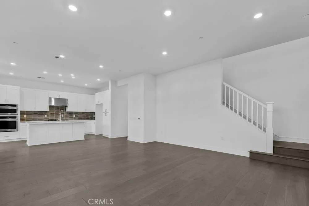 110 Pansy, Irvine, California 92618 home-pic-9