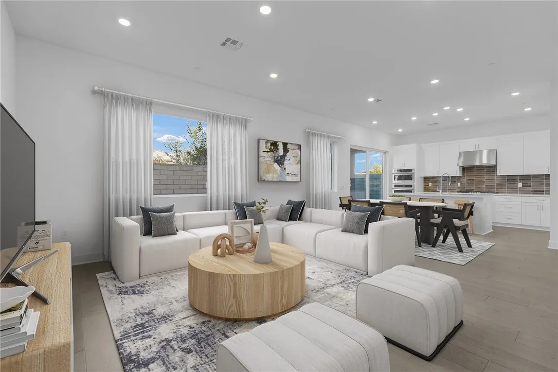 110 Pansy, Irvine, California 92618 home-pic-7