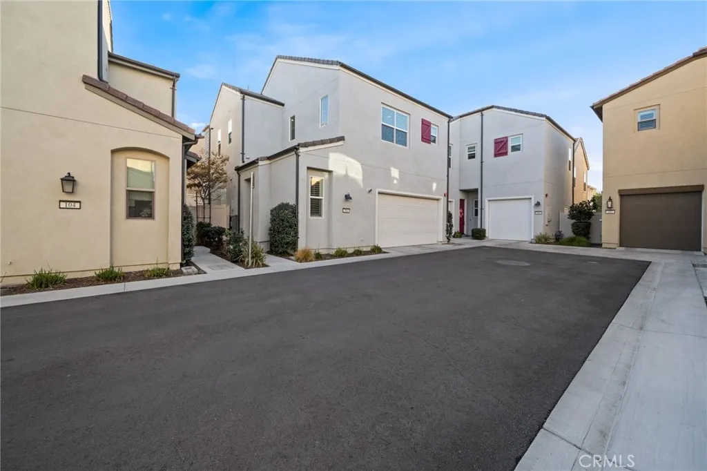 4166 4166 Horvath 106, Corona, California 92883 home-pic-2