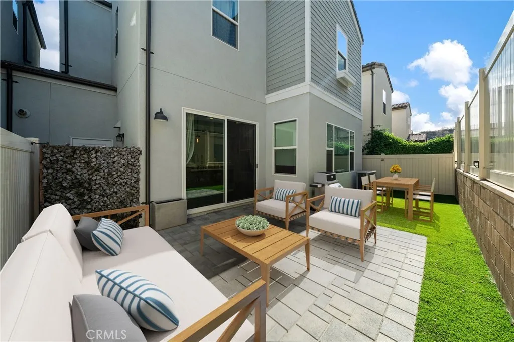 4166 4166 Horvath 106, Corona, California 92883 home-pic-1