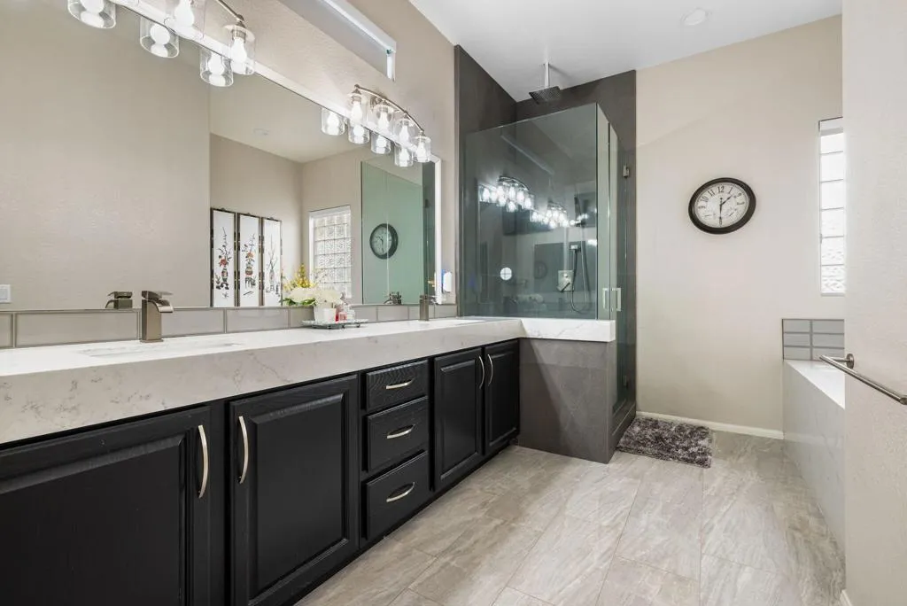 44580 S Heritage Palms Drive, Indio, California 92201 home-pic-28