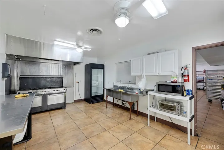13490 Magnolia Avenue, Corona, California 92879