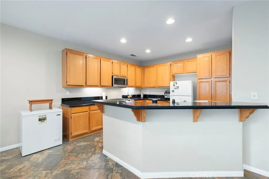 43929 W 44th W, Lancaster, California 93536 home-pic-11